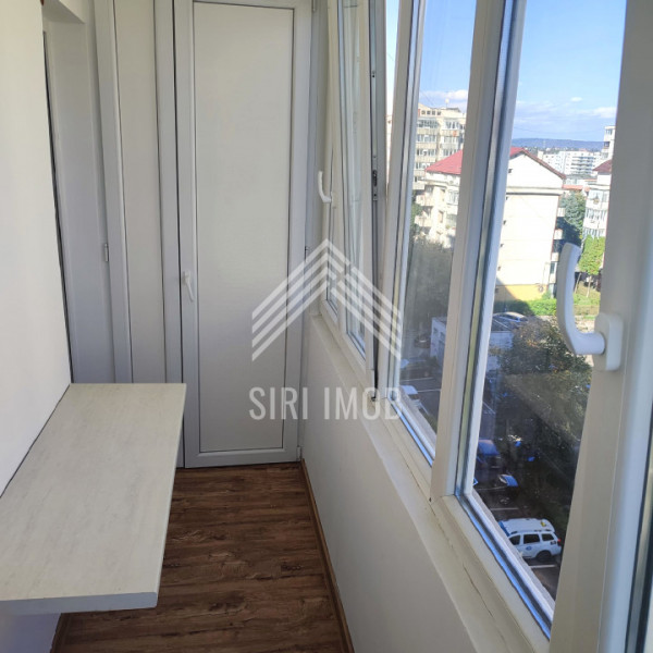 Apartament cu 3 camere decomandate, 2 balcoane si parcare in Manastur