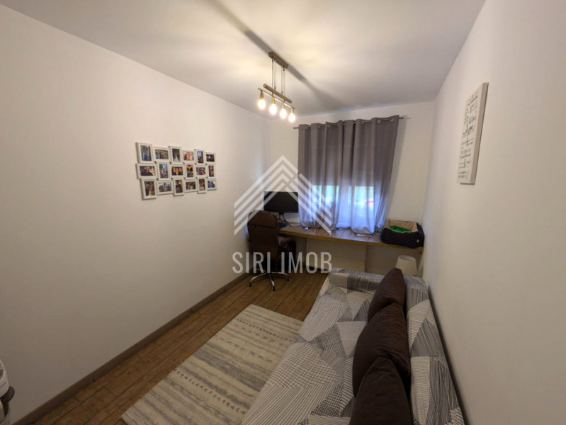 Apartament cu 4 camere, terasa, gradina si 2 locuri parcare in Floresti