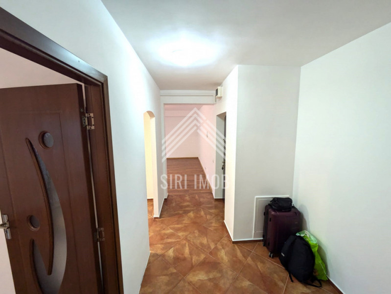 Apartament spatios cu 2 camere in zona Vivo mall