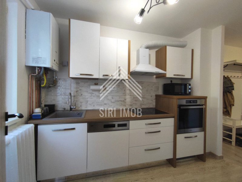 Apartament cu 4 camere decomandate si balcon la prima inchiriere in Manastur