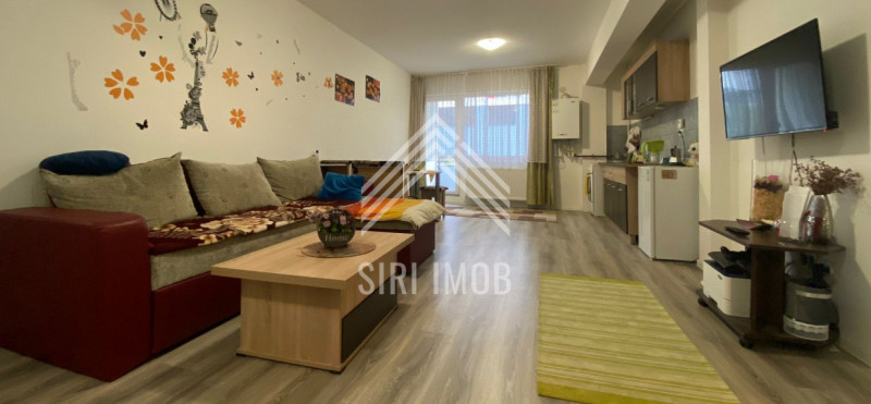 Apartament 2 camere, BACIU, str.Corbului, et.intermediar,dressing,parcare,balcon