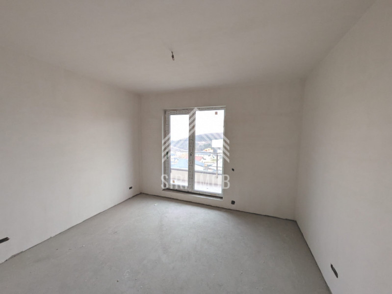Penthouse cu 3 camere, balcon si terasa generoasa, zona Vivo mall