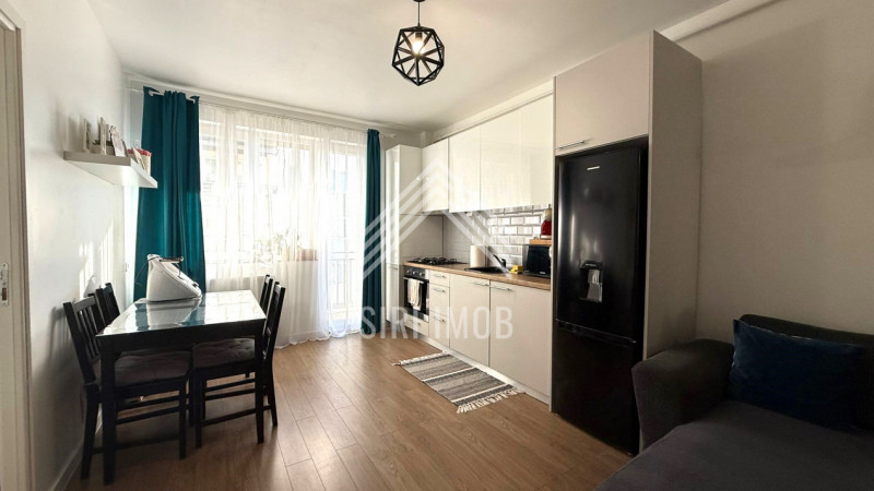 Apartament cochet 2 camere, Floresti, str.Urusagului, parcare, balcon generos