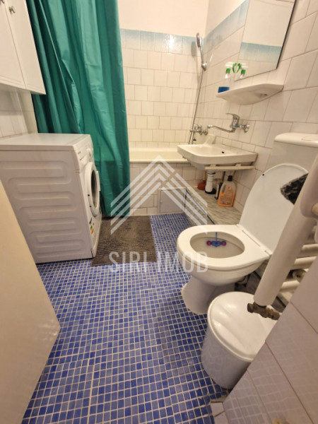 Apartament cu 2 camere decomandate si parcare in zona Intre Lacuri