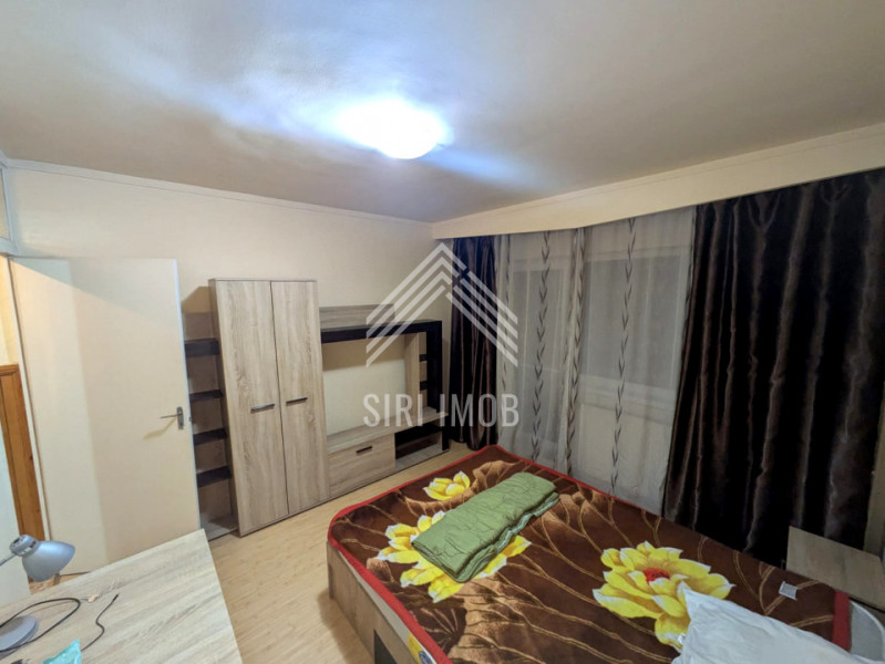 Apartament cu 2 camere decomandate si parcare in zona Intre Lacuri