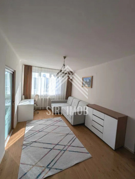 Apartament central cu 2 camere si balcon in Piata Mihai Viteazul