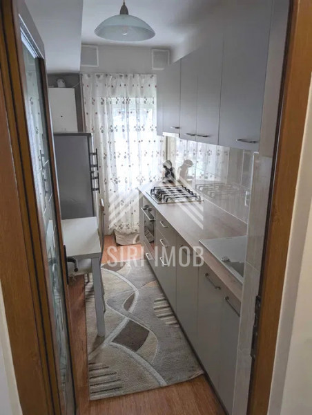 Apartament central cu 2 camere si balcon in Piata Mihai Viteazul