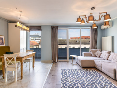 Apartament semicentral ultrafinisat cu 3 camere, 2 balcoane si parcare subterana