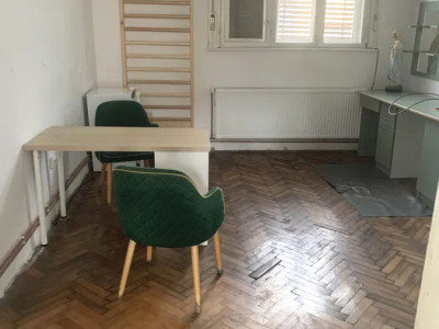 Spatiu comercial/birou 100mp in zona Garii