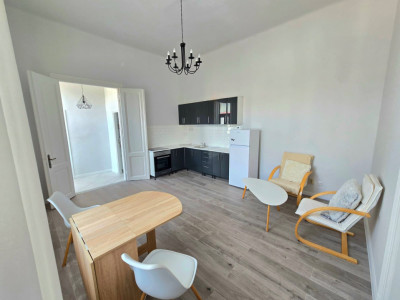 Apartament central cu 3 camere, balcon si parcare, Calea Dorobantilor