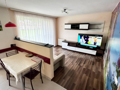 Apartament cochet cu 2 camere, 2 balcoane si parcare in Floresti