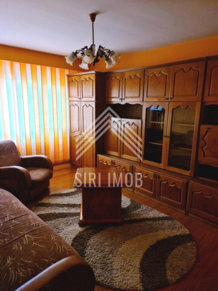 Apartament cu 3 camere decomandate, balcon si parcare in Marasti