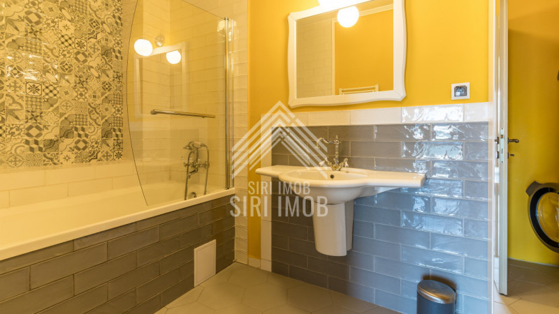 Apartament semicentral ultrafinisat cu 3 camere, 2 balcoane si parcare subterana