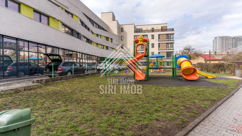 Apartament semicentral ultrafinisat cu 3 camere, 2 balcoane si parcare subterana