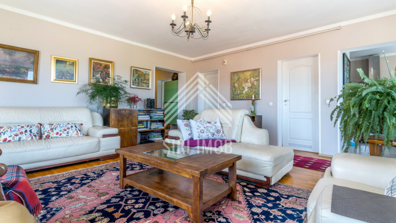 Apartament 3 camere,cart.Manastur,str.Dimitrie Gusti, 2 bai,garaj,parcare,terasa