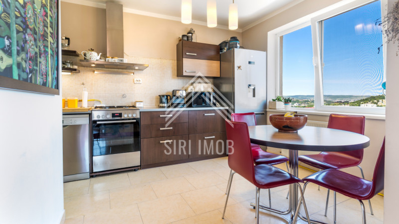 Apartament 3 camere,cart.Manastur,str.Dimitrie Gusti, 2 bai,garaj,parcare,terasa