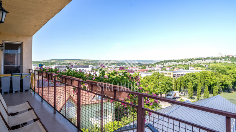 Apartament 3 camere,cart.Manastur,str.Dimitrie Gusti, 2 bai,garaj,parcare,terasa
