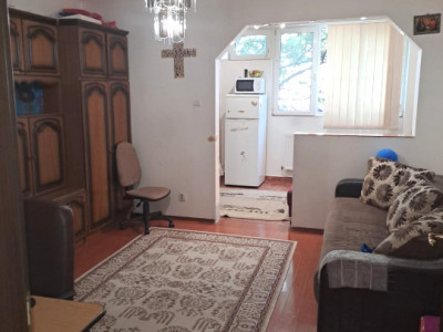 Garsoniera spatioasa in Marasti