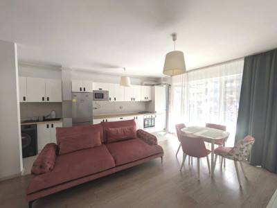 Apartament deosebit cu 2 camere,balcon generos, parcare subterana in Grand Park