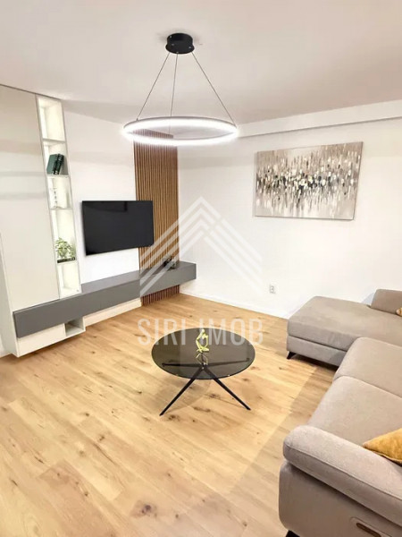 Apartament elegant cu 2 camere, pacare subterana si 2 balcoane in Gheorgheni