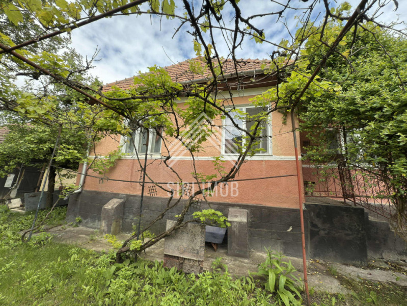 Teren intravilan 2540mp cu casa, AITON , utilitati, front 20ml, drum asfaltat