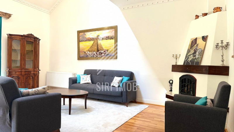 Casa individiala 5 camere,cartier Gruia,4 parcari,3 bai,teren 700mp,pet friendly
