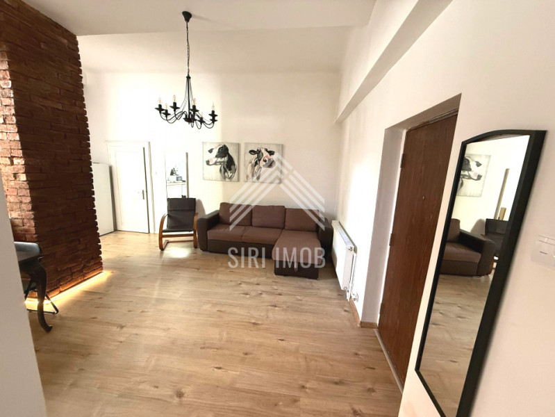 Apartament ultracentral cu 2 camere, curte si parcare, petfriendly