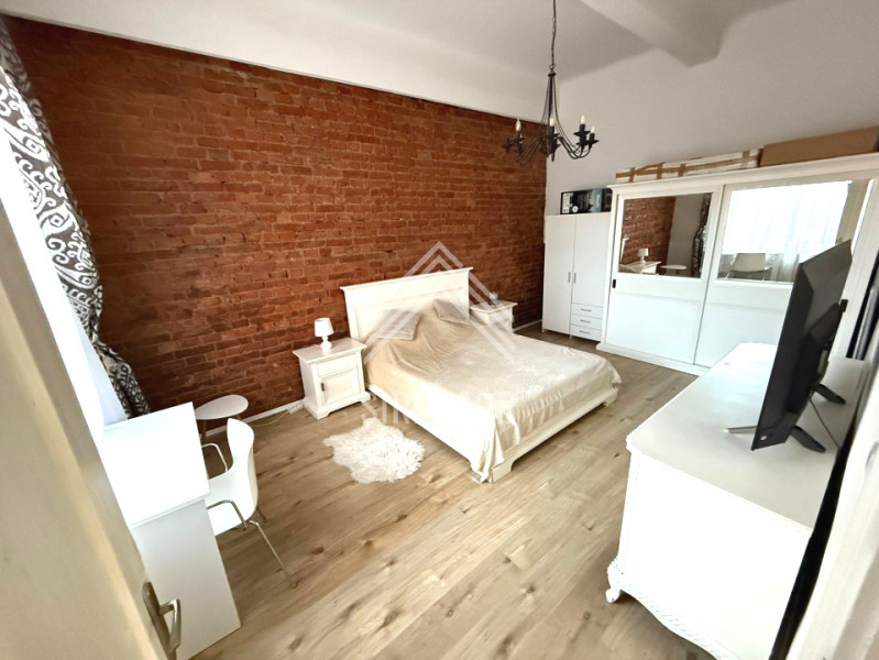 Apartament ultracentral cu 2 camere, curte si parcare, petfriendly