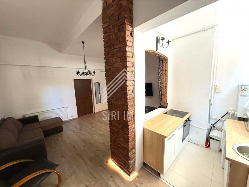 Apartament ultracentral cu 2 camere, curte si parcare, petfriendly