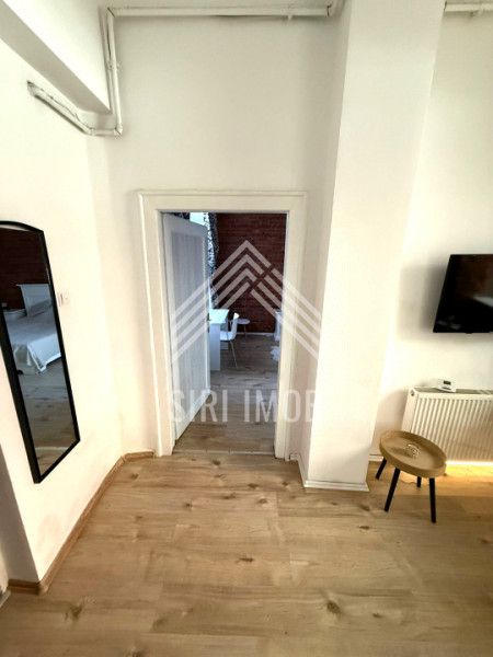 Apartament ultracentral cu 2 camere, curte si parcare, petfriendly
