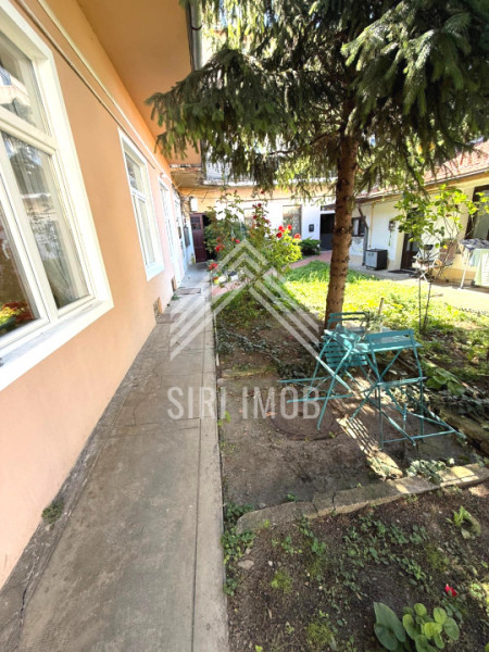Apartament ultracentral cu 2 camere, curte si parcare, petfriendly