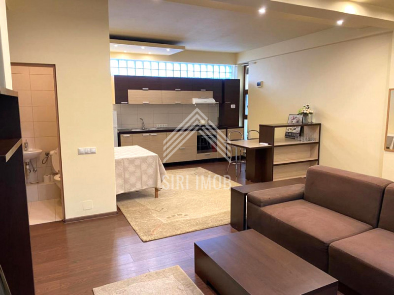 Apartament spatios cu 3 camere si 2 balcoane in Zorilor, zona UMF