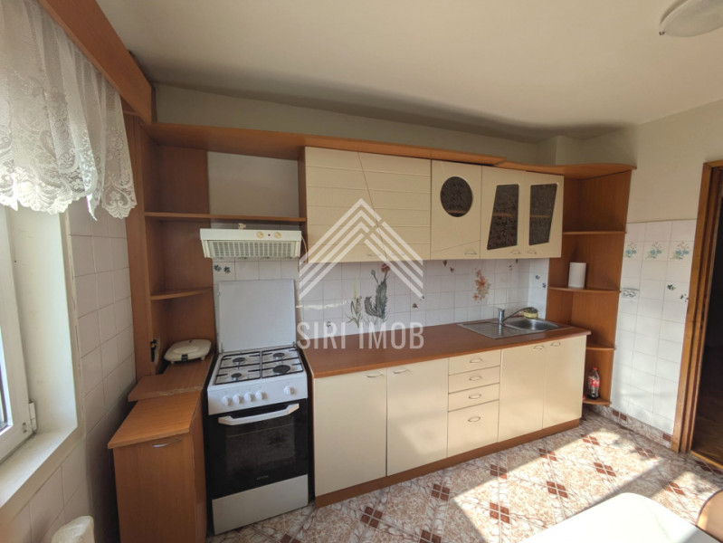Apartament cu 4 camere, 2 balcoane si parcare in Zorilor, zona UMF