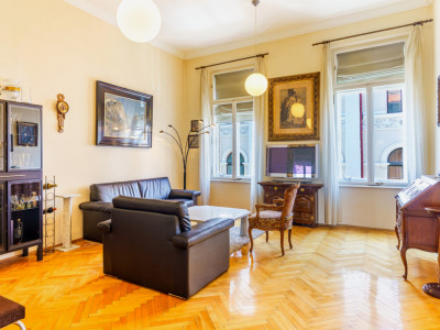 Apartament în centrul orasului,zona SORA,cladire monument–un fragment de istorie