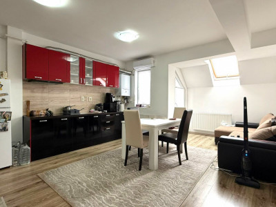 Apartament 2 camere, FLORESTI, str.Eroilor, parcare, balcon