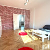 Apartament 3 camere, CENTRU, str.Neagra, balcon, parcare, pet friendly, renovat