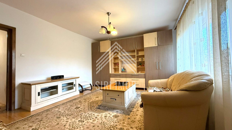 Apartament 4 camere,Manastur,str.Calea Manastur,parcare,balcon,2 bai