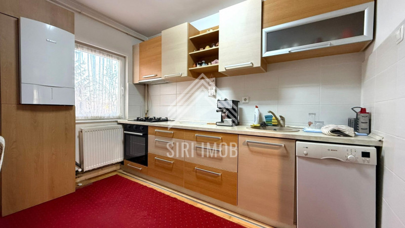 Apartament 4 camere,Manastur,str.Calea Manastur,parcare,balcon,2 bai