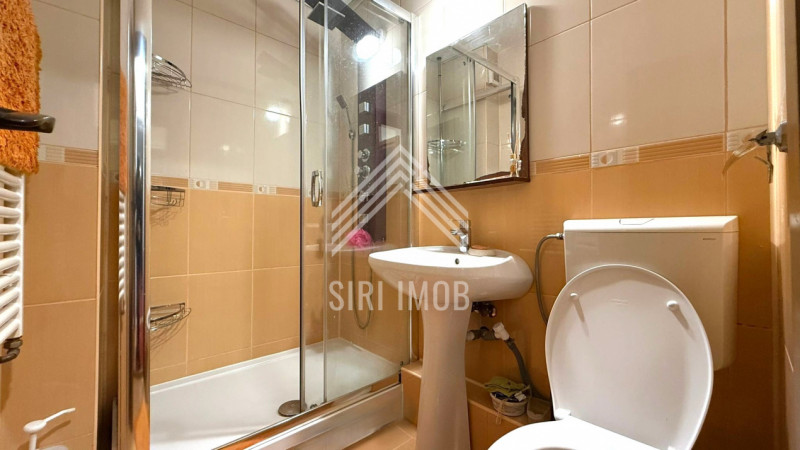 Apartament 4 camere,Manastur,str.Calea Manastur,parcare,balcon,2 bai