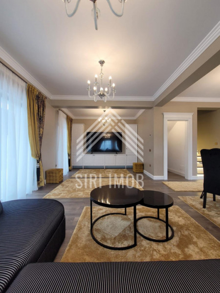 Casa deosebita cu 4 camere, terasa, jacuzzi si parcare in zona Voronet