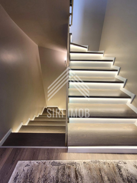 Casa deosebita cu 4 camere, terasa, jacuzzi si parcare in zona Voronet