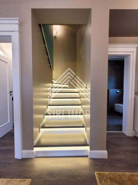 Casa deosebita cu 4 camere, terasa, jacuzzi si parcare in zona Voronet