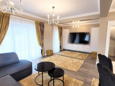 Casa deosebita cu 4 camere, terasa, jacuzzi si parcare in zona Voronet