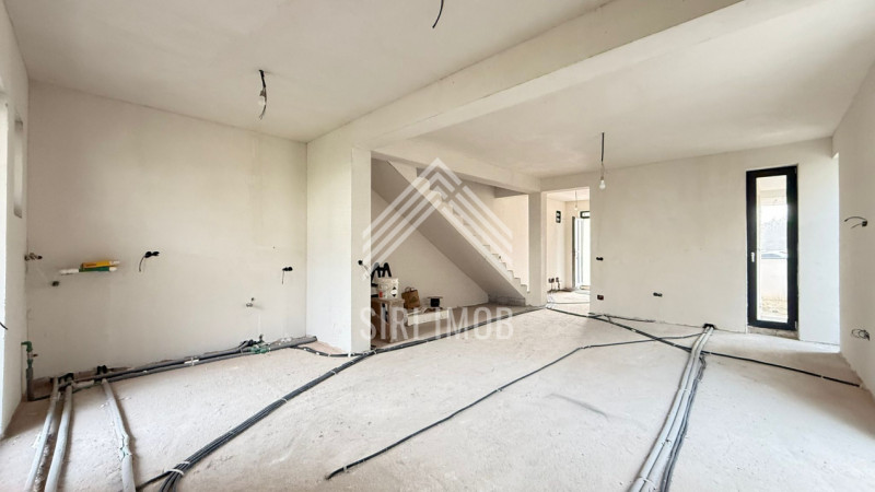 Casa tip Duplex 4 camere, Floresti, str.Tautiului, gradina, terasa, parcare