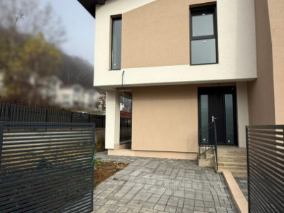 Casa tip Duplex 4 camere, Floresti, str.Tautiului, gradina, terasa, parcare