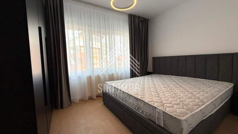 Apartament 4 camere, cart.Zorilor, str.Mircea Eliade, parcare, 2 bai, balcon