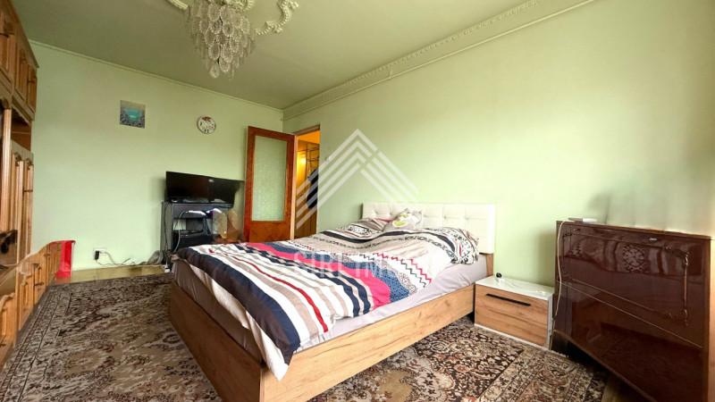 Apartament 3 camere, cart.Marasti, str.Cernei, 2 bai, 2 balcoane, decomandat