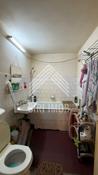 Apartament 3 camere, cart.Marasti, str.Cernei, 2 bai, 2 balcoane, decomandat