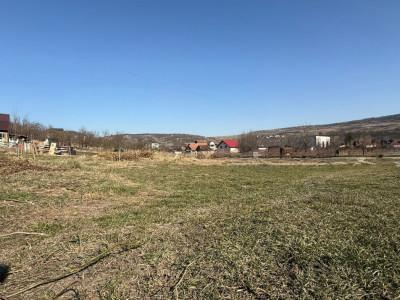 Teren intravilan 710 mp, Chinteni, str.Ion Creanga, utilitati