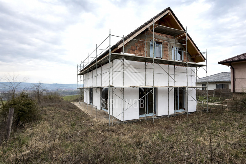 Casa individuala Jucu de Sus, garaj+2parcari, 3 dormitoare, 3 bai, gradina